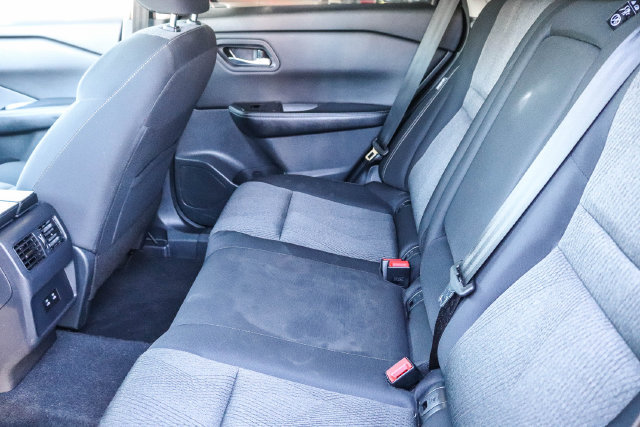 Used 2026 Nissan Rogue SV FWD image 18