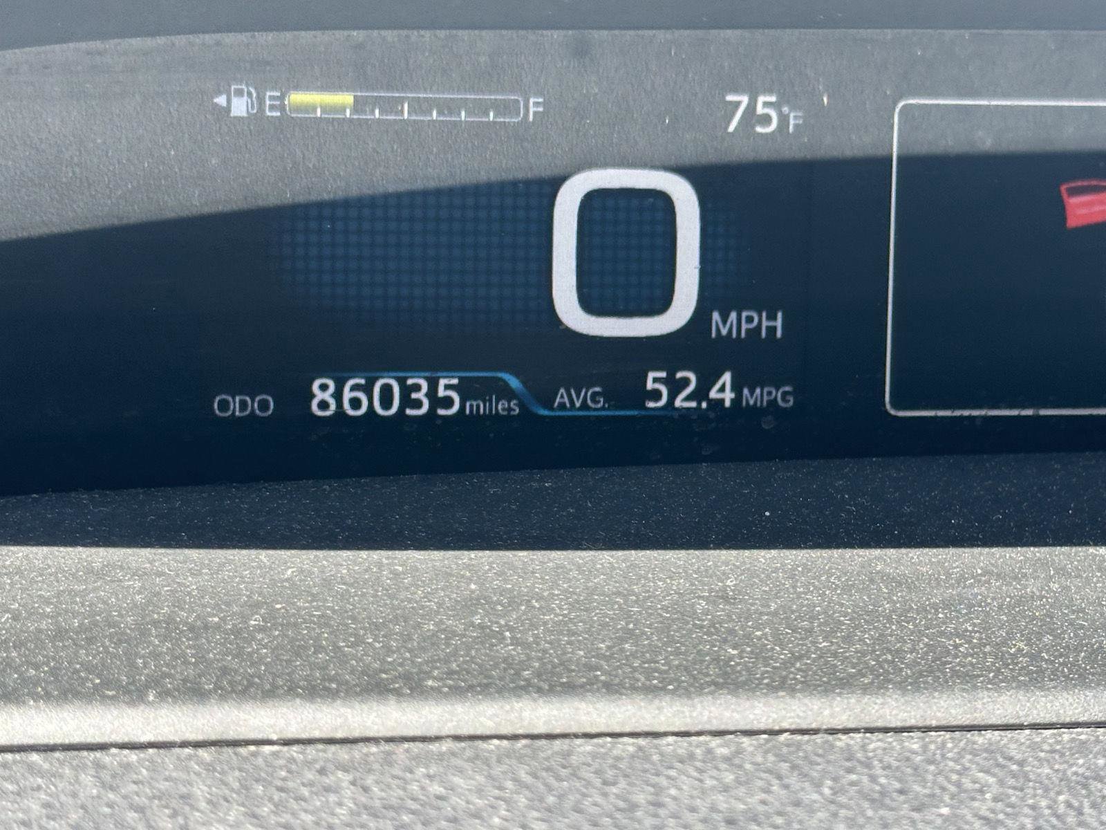 Used 2017 Toyota Prius Three Touring FWD image 13