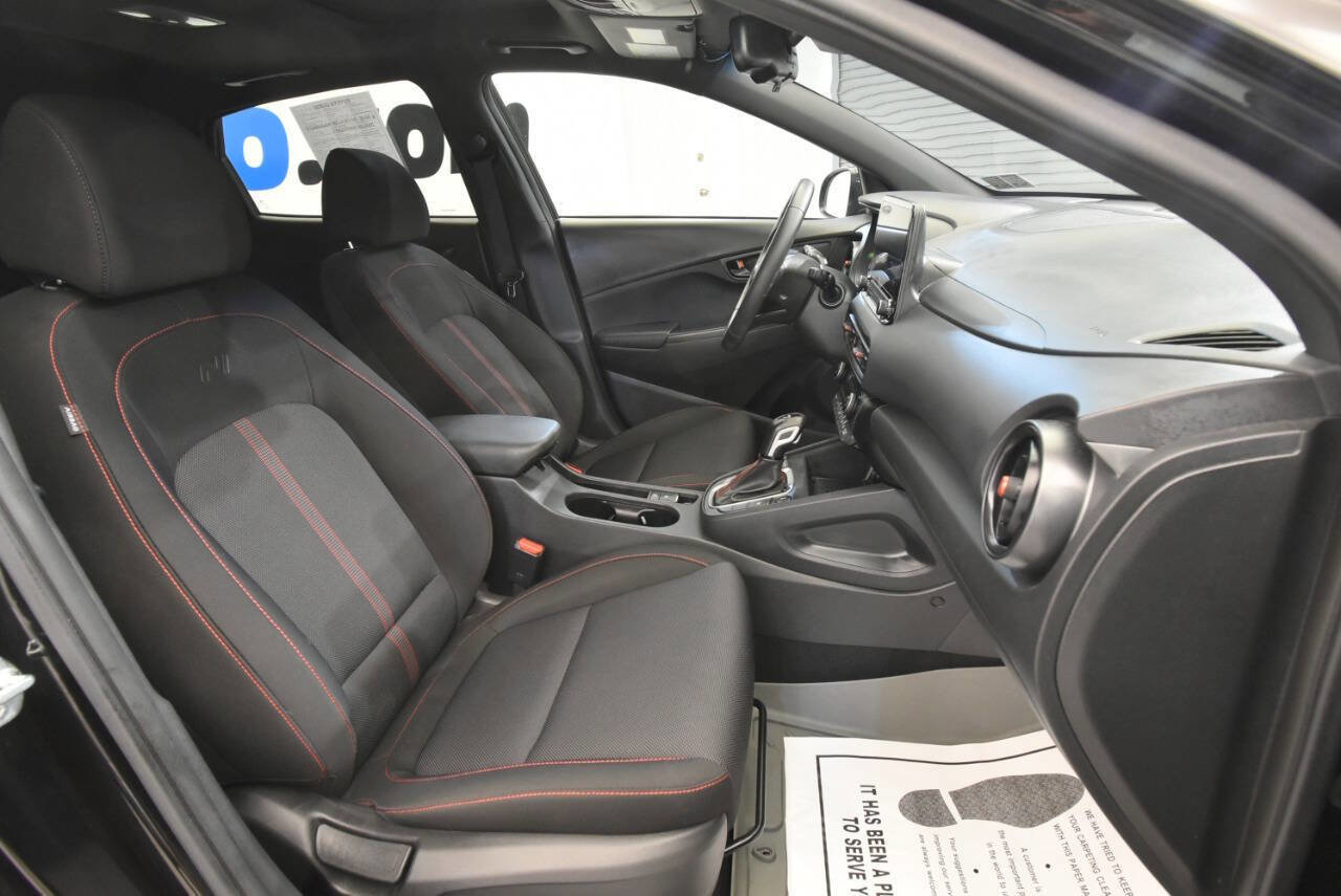 Used 2022 Hyundai Kona N Line w/ Tech Package AWD/4WD image 18
