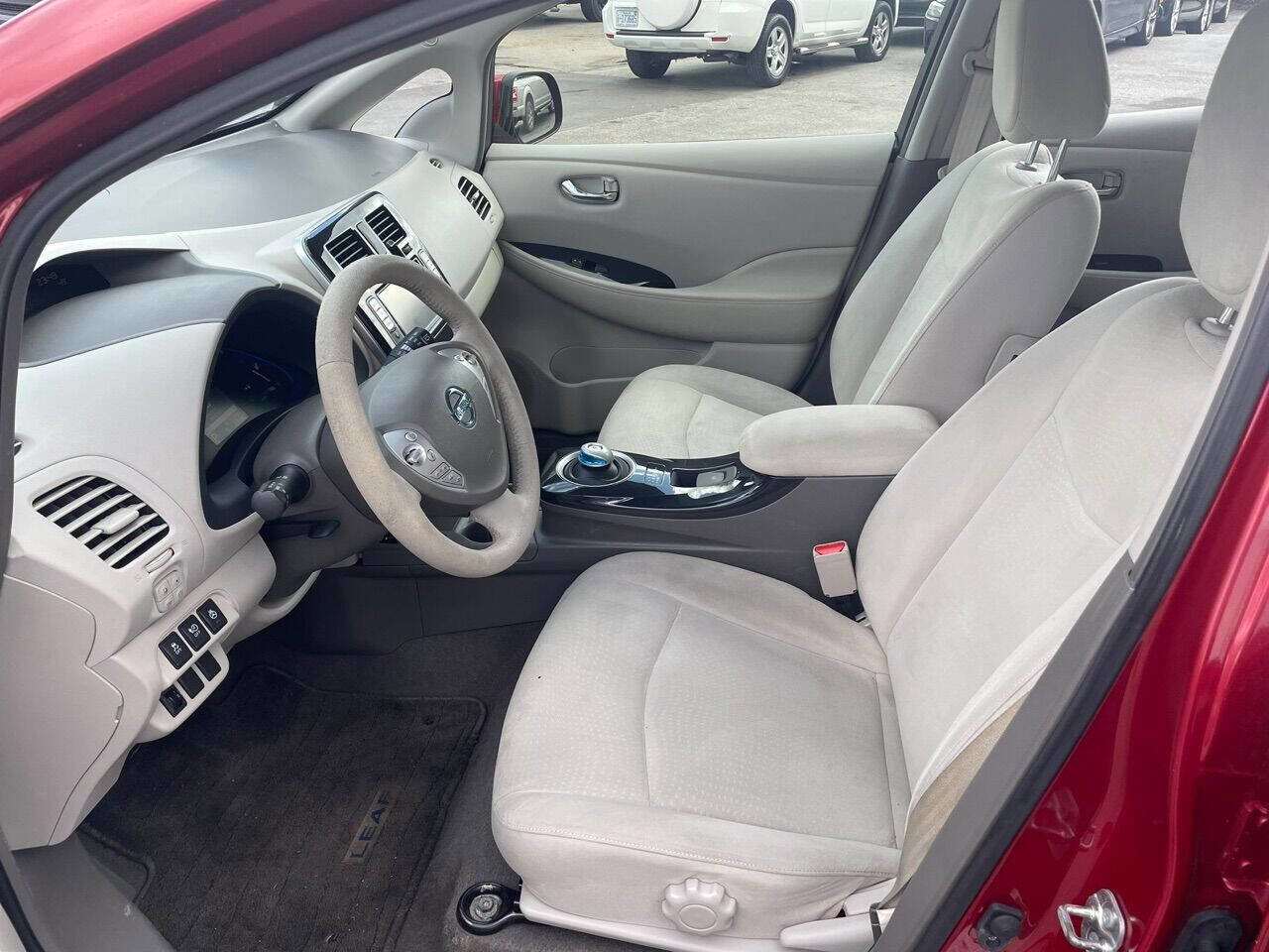 Used 2012 Nissan Leaf SL FWD image 18