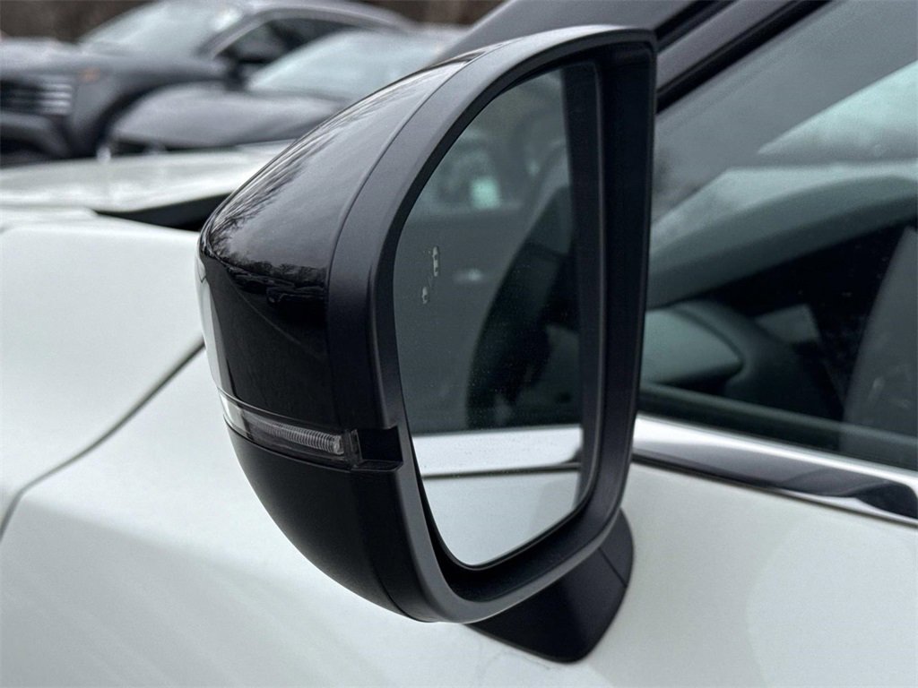 Certified 2022 Nissan Pathfinder SL w/ SL Premium Package image 20