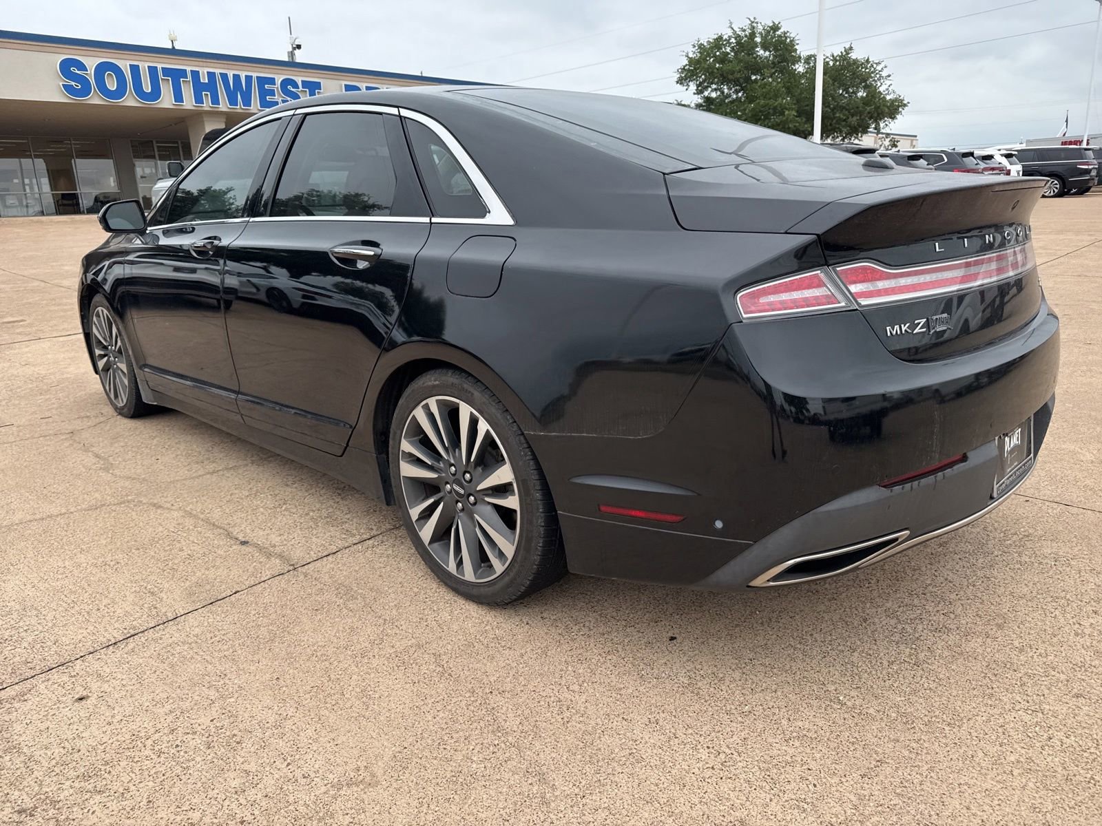 Used 2018 Lincoln MKZ Reserve w/ Technology Package FWD image 5