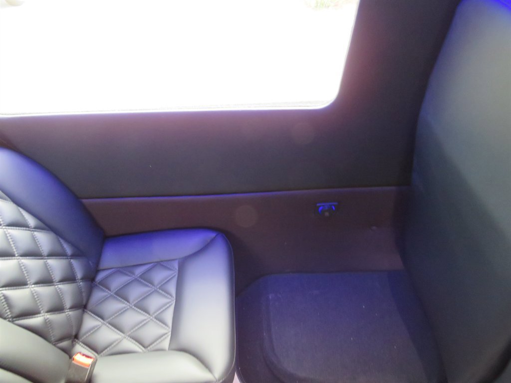 Used 2022 Mercedes-Benz Sprinter 4500 image 21