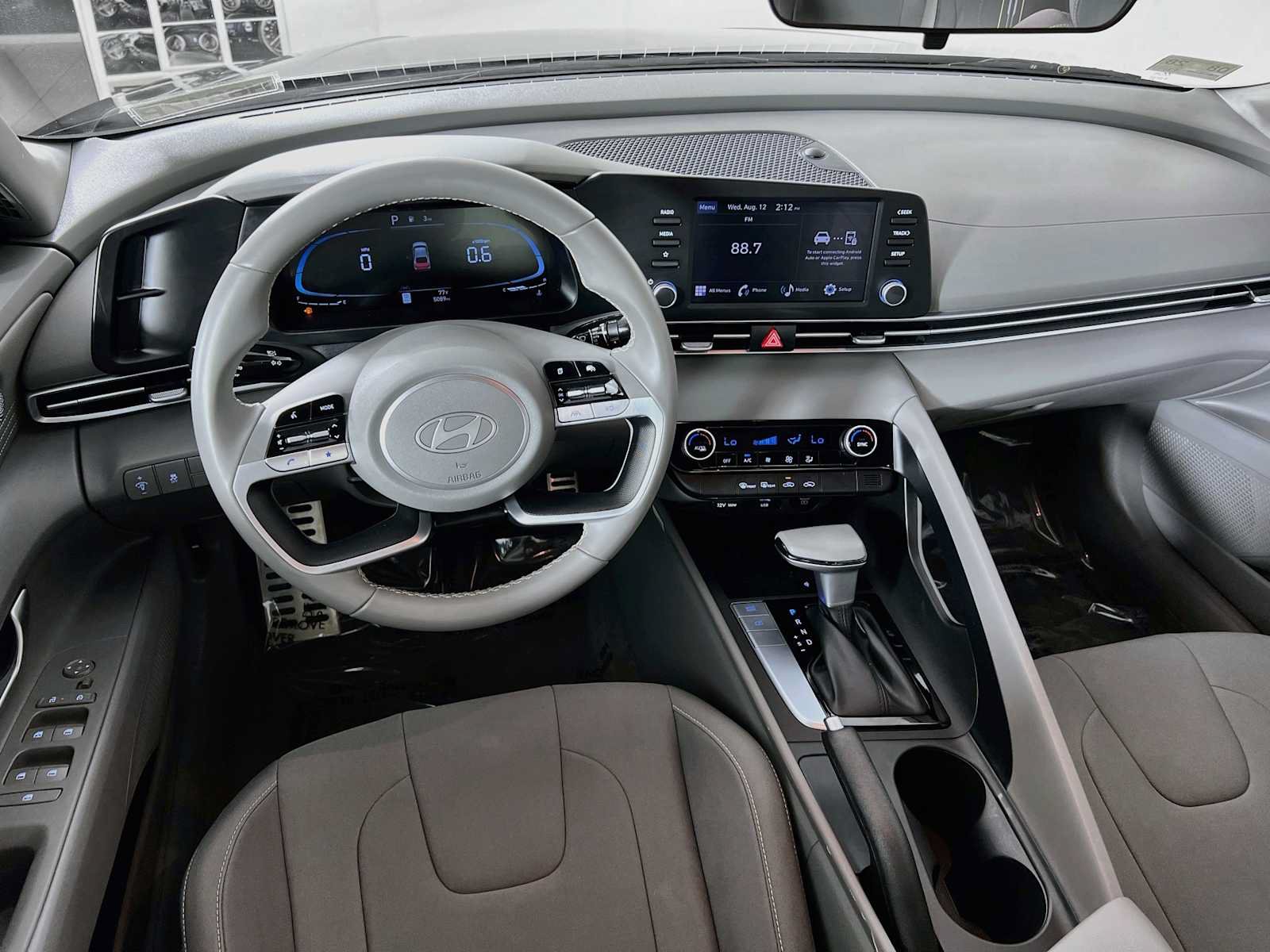Certified 2025 Hyundai Elantra Sport FWD image 22