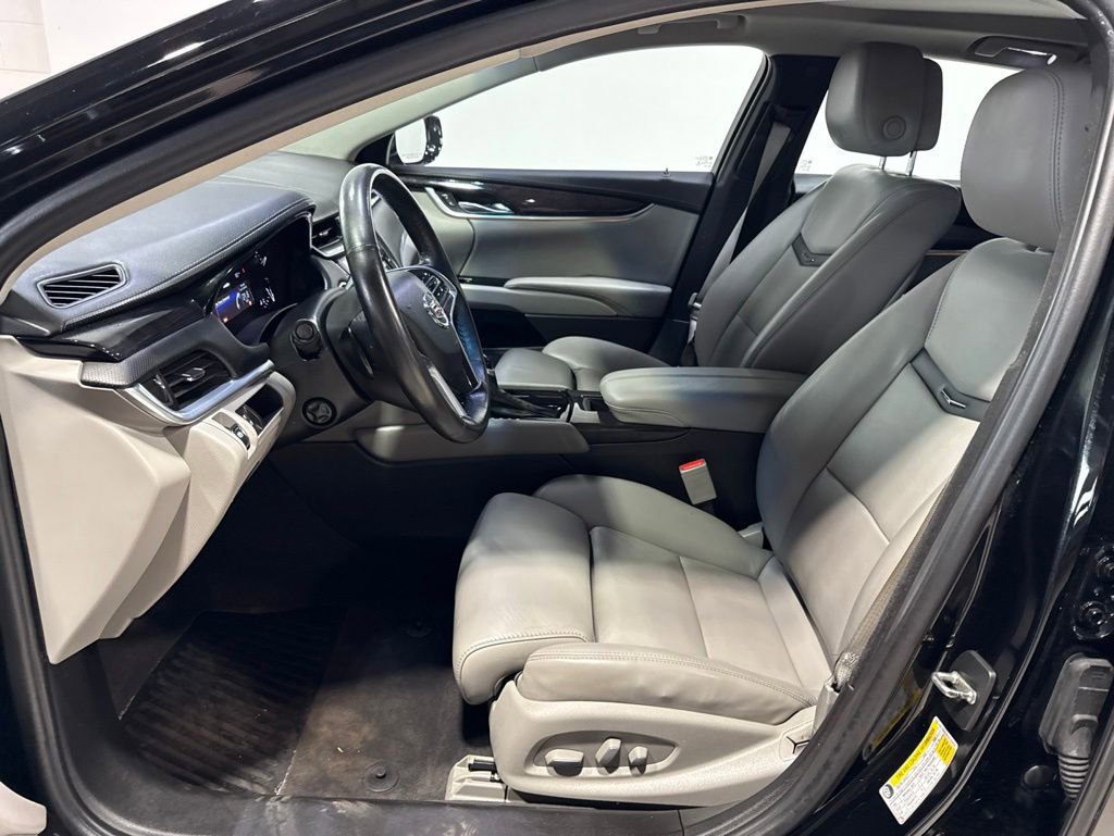 Used 2013 Cadillac XTS Luxury w/ Driver Awareness Package AWD/4WD image 18