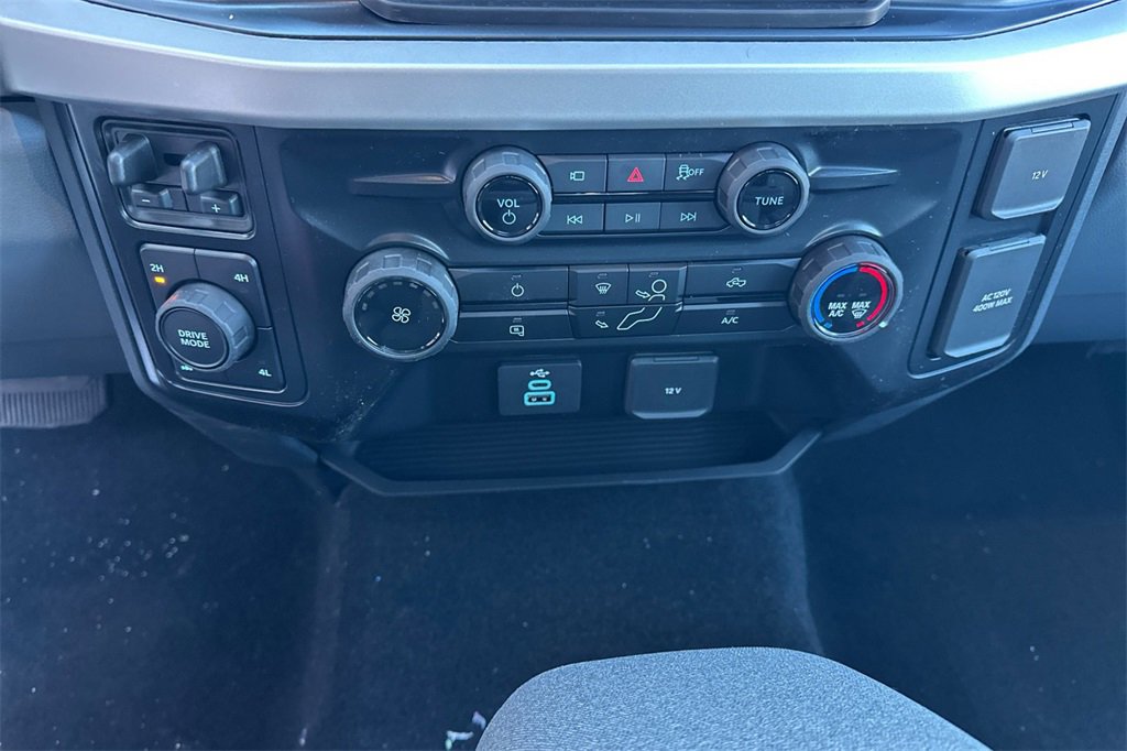 New 2026 Ford F350 XLT w/ 360-Degree Camera Package image 13