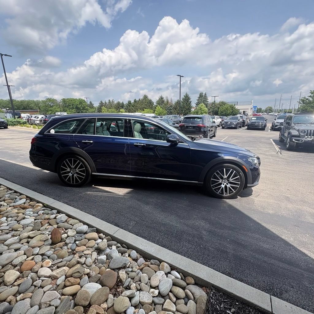 Used 2021 Mercedes-Benz E 450 4MATIC All-Terrain Wagon image 5