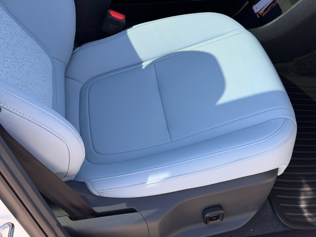 New 2026 Volvo EX30 Ultra w/ Protection Package Premier AWD/4WD image 8