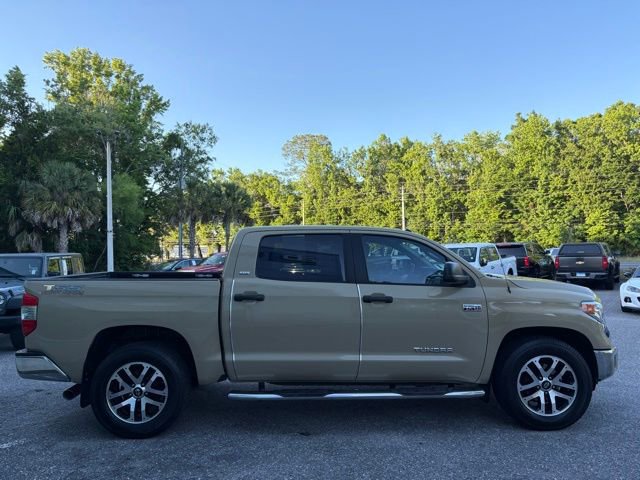 Used 2017 Toyota Tundra SR5 w/ SR5 Upgrade Package image 6