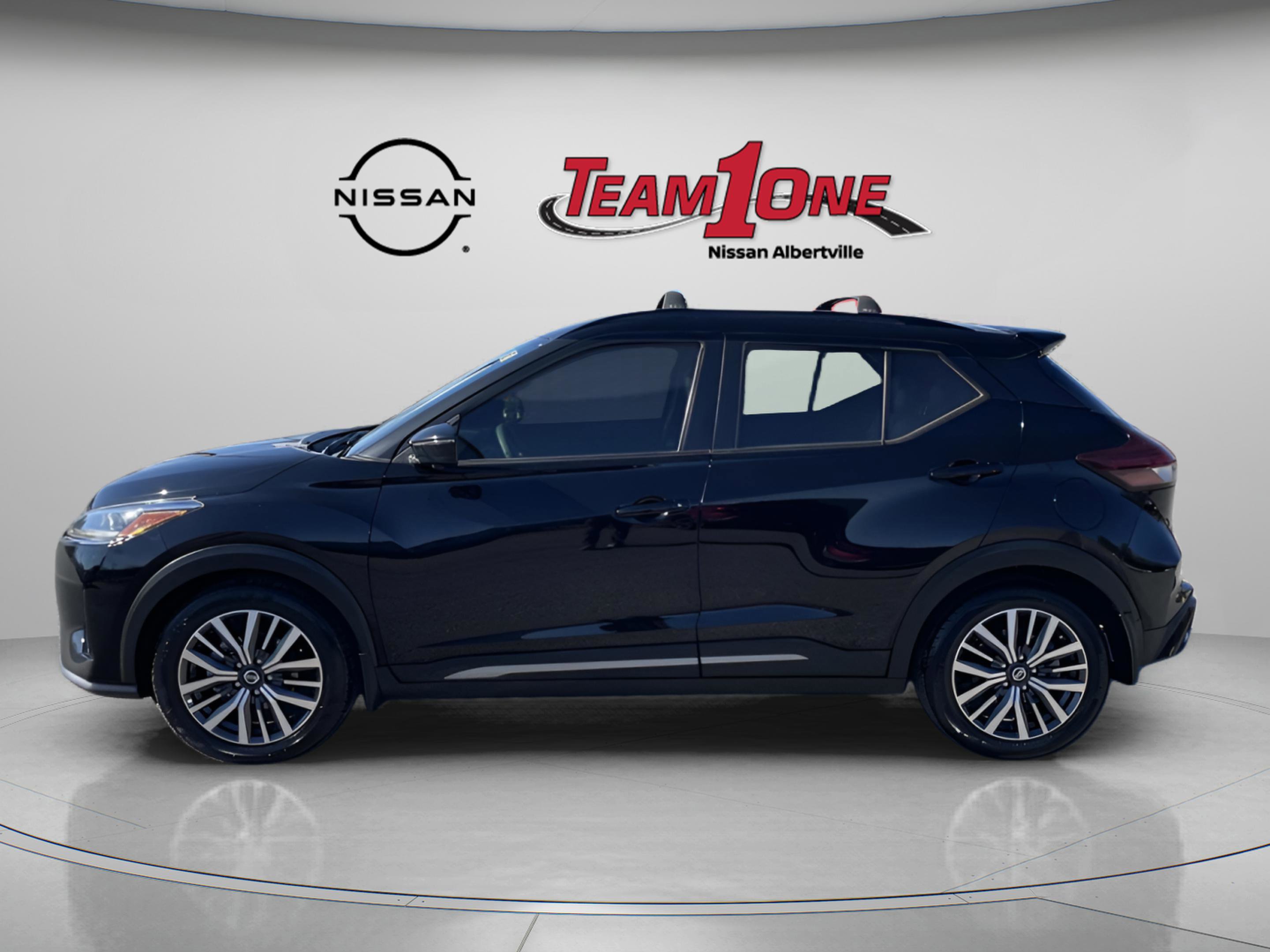 Used 2021 Nissan Kicks SR w/ SR Premium Package image 5
