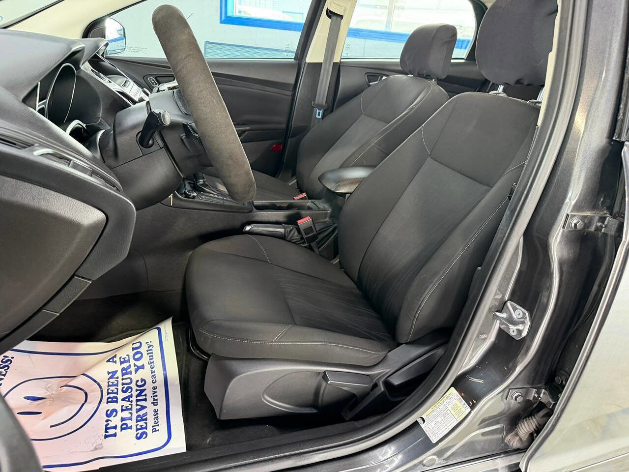 Used 2015 Ford Focus SE w/ SE Sport Package FWD image 24