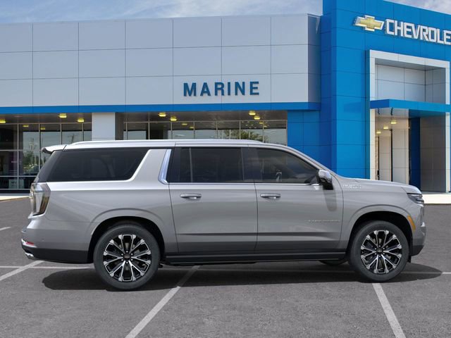 New 2025 Chevrolet Suburban High Country AWD/4WD image 5