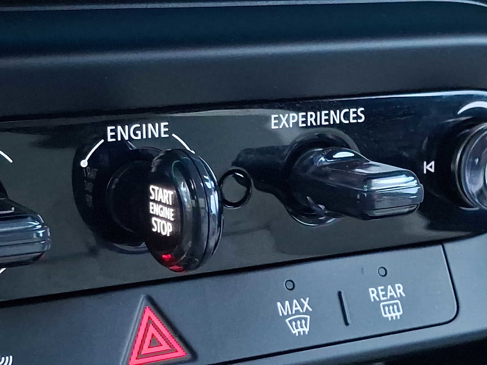 Used 2025 MINI Cooper Countryman S w/ Comfort Package Max image 24