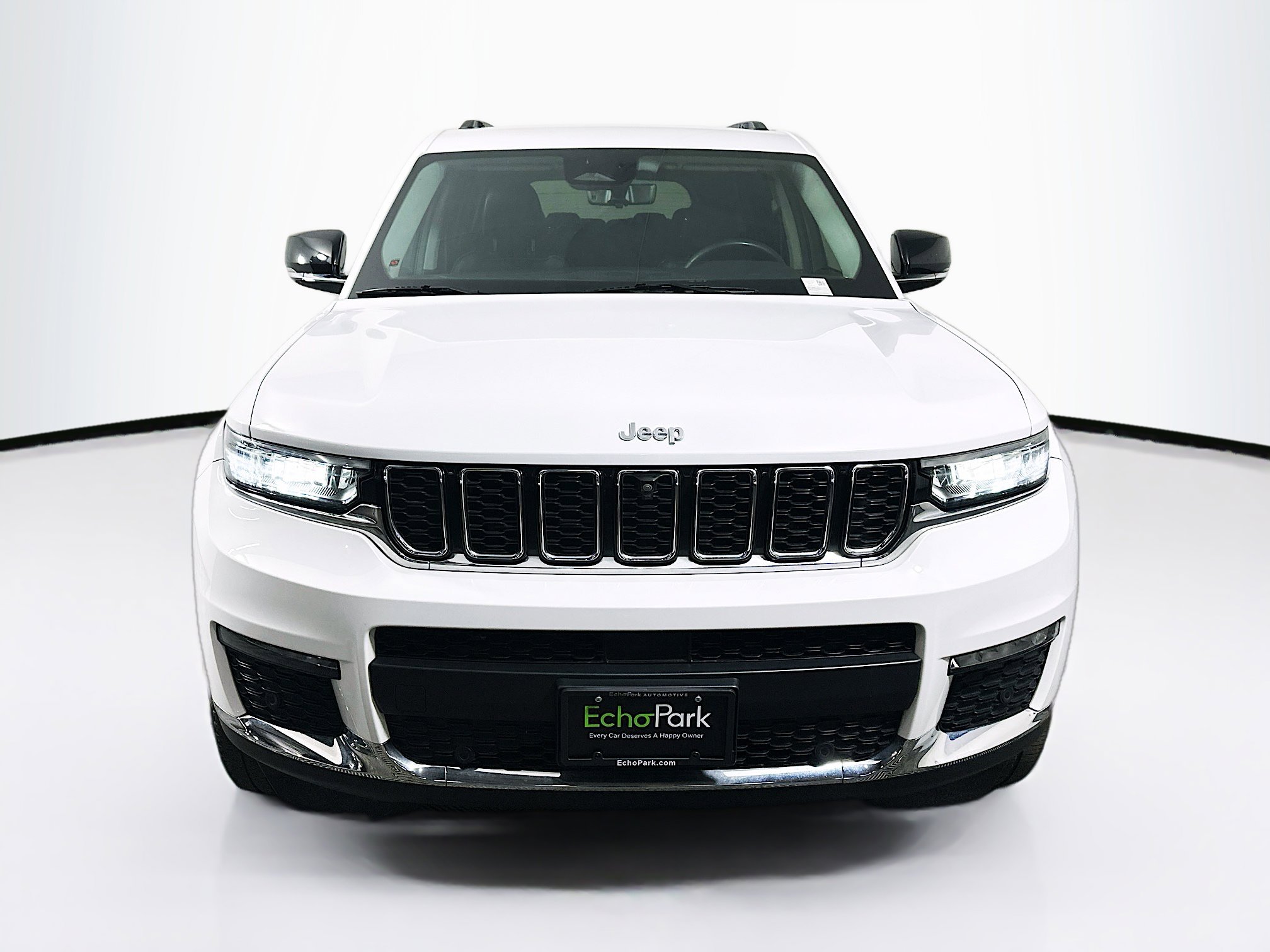 Used 2023 Jeep Grand Cherokee L Limited w/ Luxury Tech Group II image 2