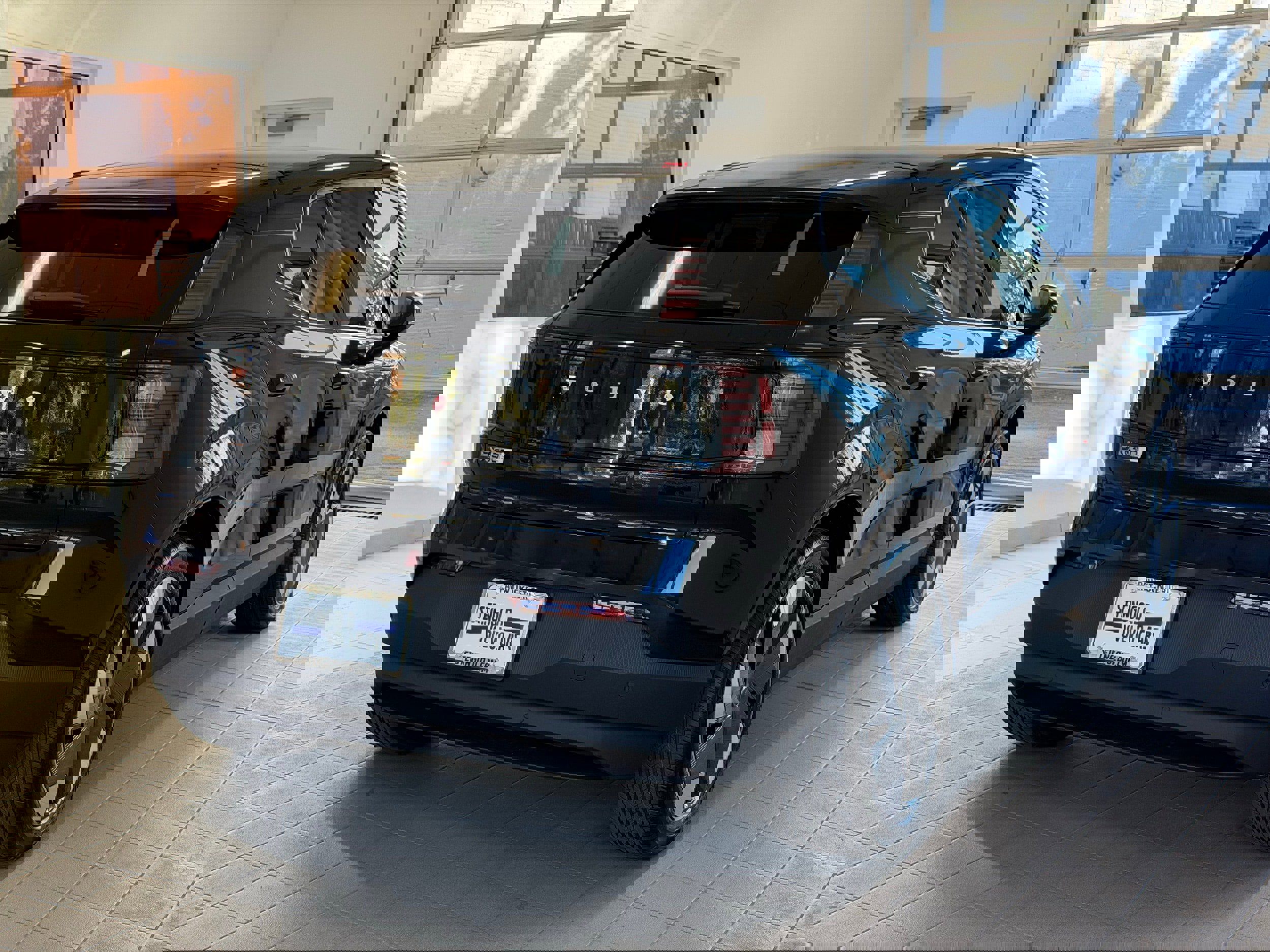 New 2026 Volvo EX30 Ultra w/ Climate Package image 5