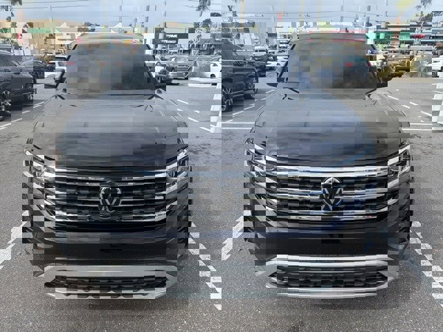 Certified 2023 Volkswagen Atlas Cross Sport SE w/ Black Wheel Package image 5