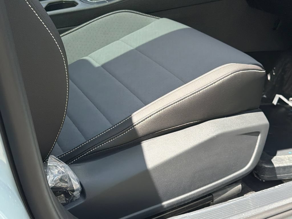 New 2026 Volkswagen Jetta SE FWD image 11