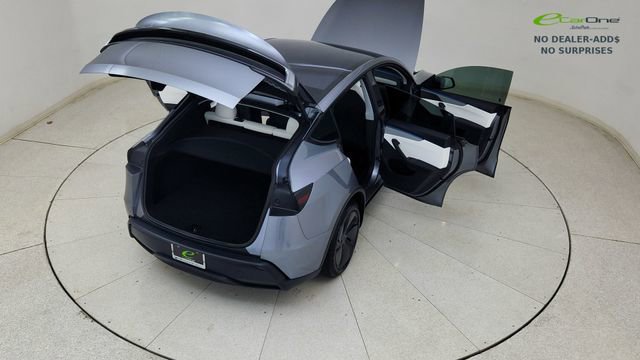 Used 2026 Tesla Model Y Long Range image 84