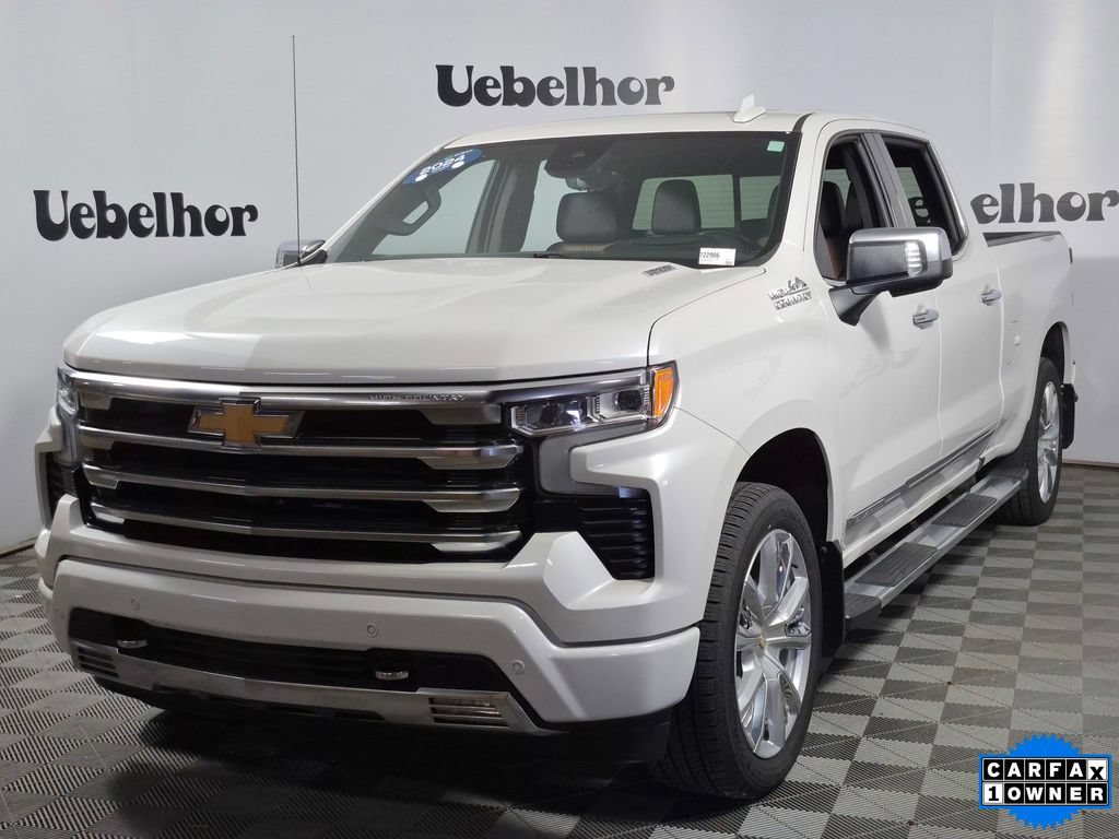 Certified 2024 Chevrolet Silverado 1500 High Country w/ High Country Premium Package AWD/4WD image 3