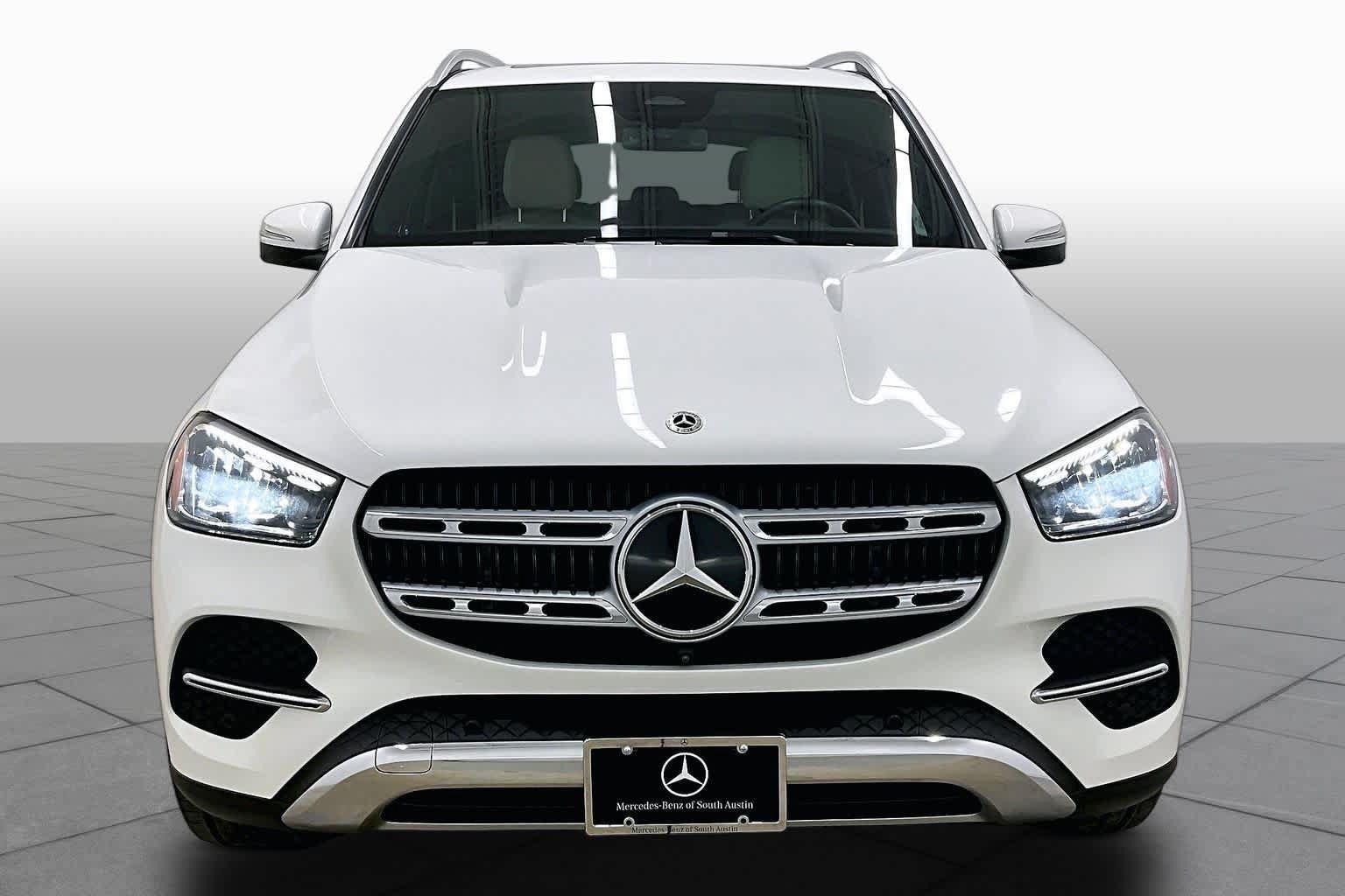 Used 2025 Mercedes-Benz GLE 350 4MATIC image 4