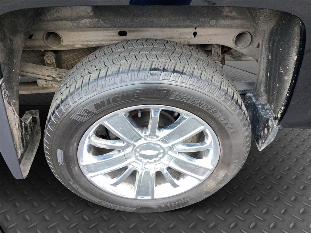 Used 2017 Chevrolet Silverado 1500 High Country image 37