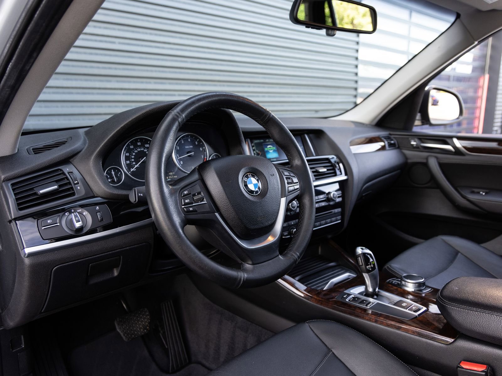 Used 2017 BMW X3 sDrive28i RWD image 18