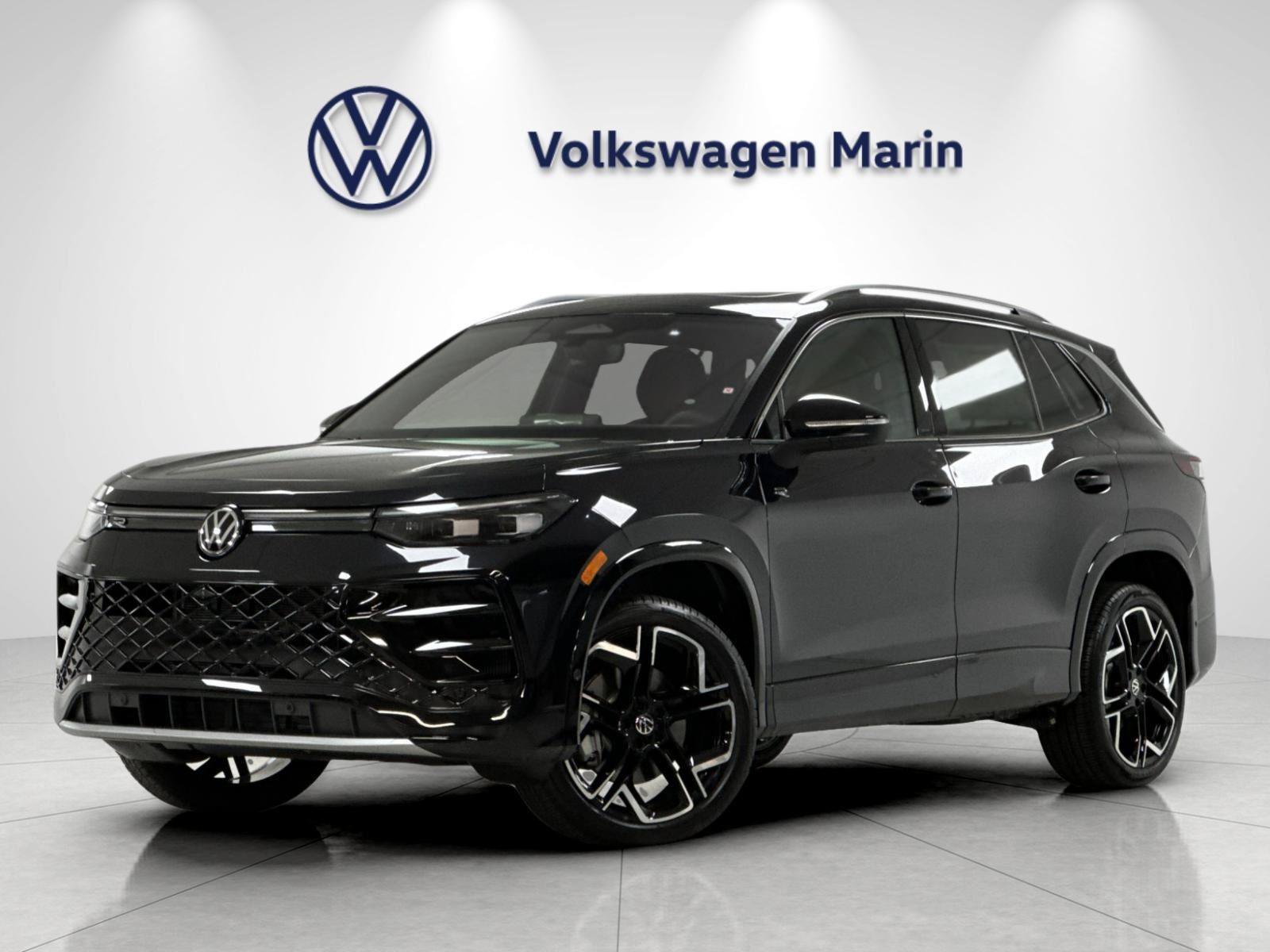 New 2026 Volkswagen Tiguan SEL R-Line AWD/4WD image 1