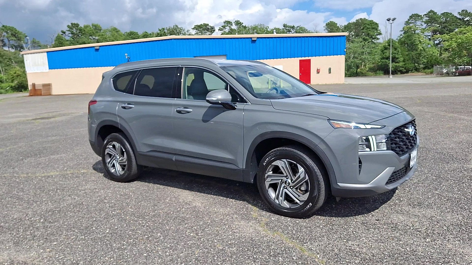 Used 2023 Hyundai Santa Fe SEL AWD/4WD image 2