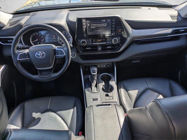 Used 2022 Toyota Highlander XLE image 20