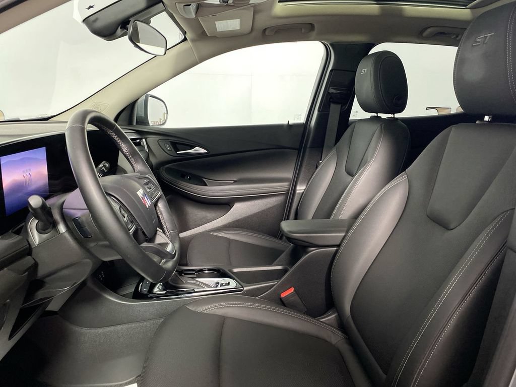 Certified 2024 Buick Encore GX Sport Touring w/ Experience Buick Package FWD image 11