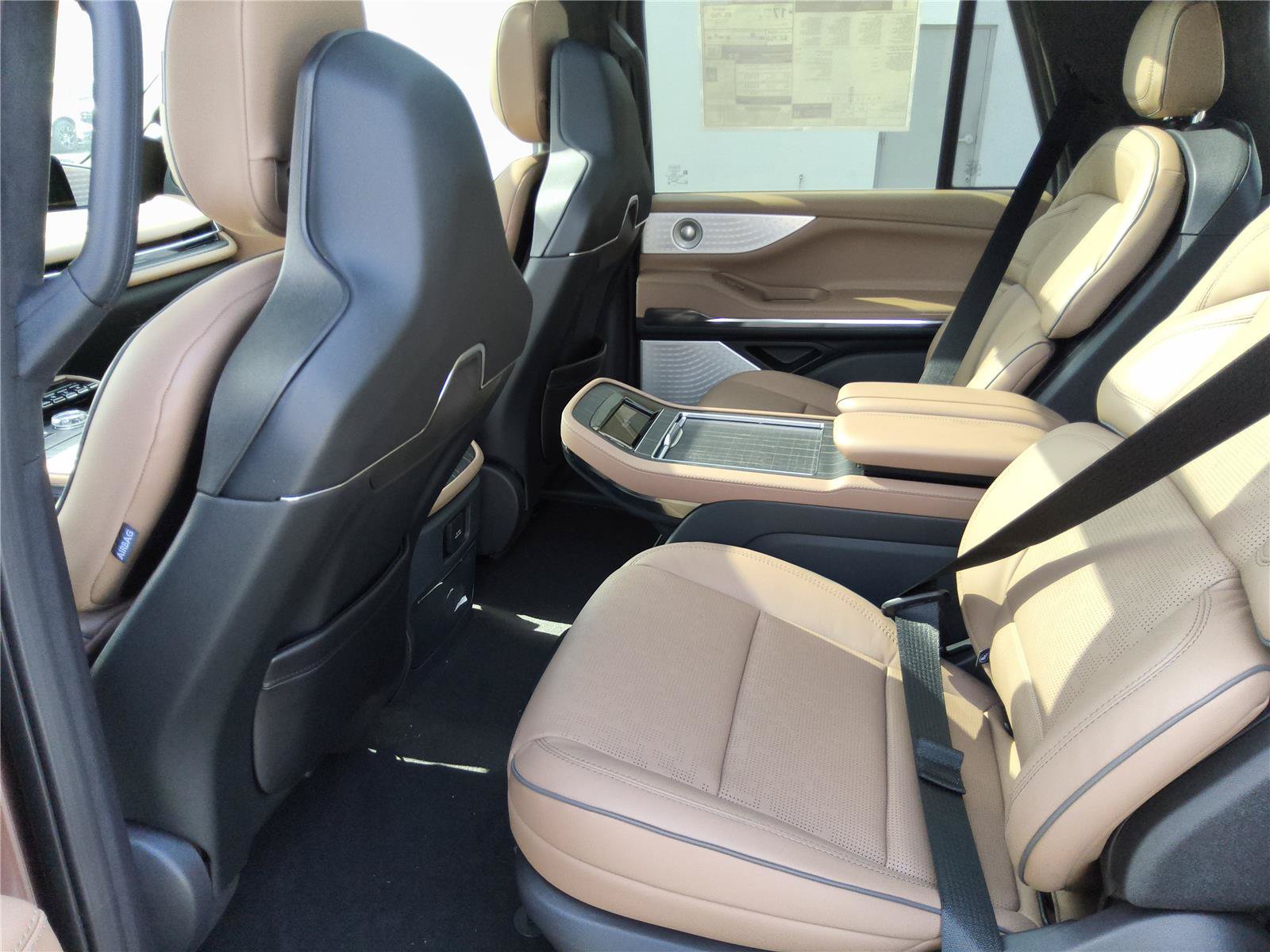 New 2027 Lincoln Navigator Black Label AWD/4WD image 18