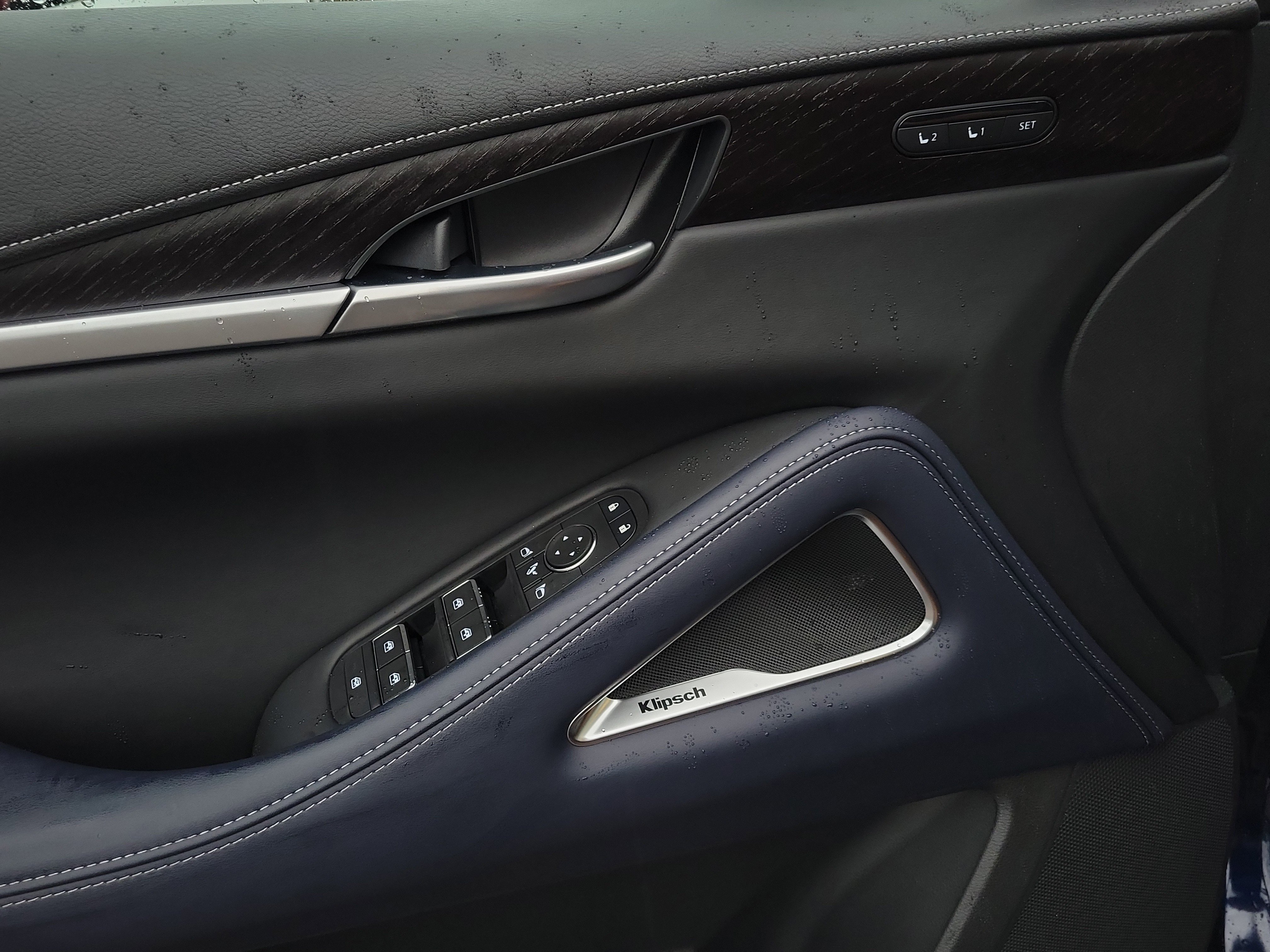 New 2026 INFINITI QX60 Sport w/ Dark Cargo Package image 21