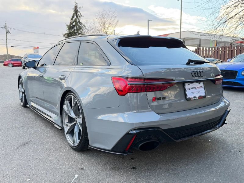 Used 2021 Audi RS 6 Avant Wagon 4D w/ Black Optic Package image 7