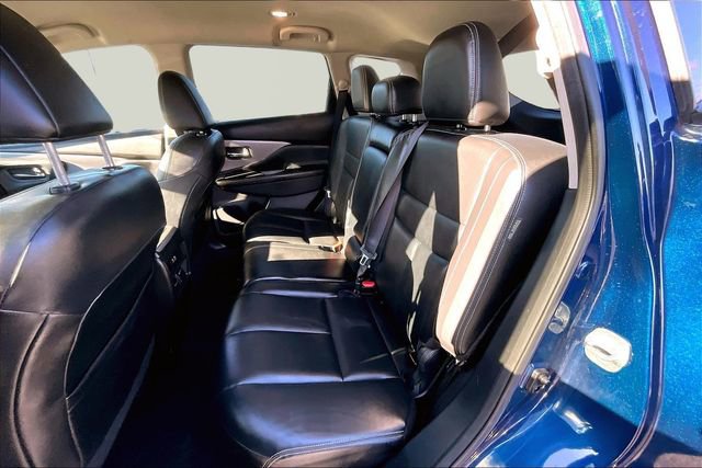 Used 2022 Nissan Murano SV w/ Cargo Package image 16