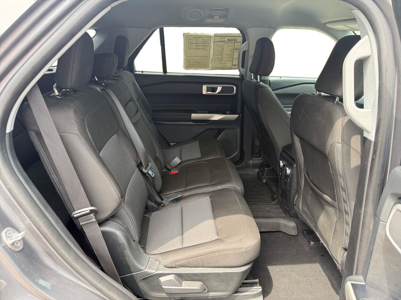 Used 2022 Ford Explorer XLT AWD/4WD image 26