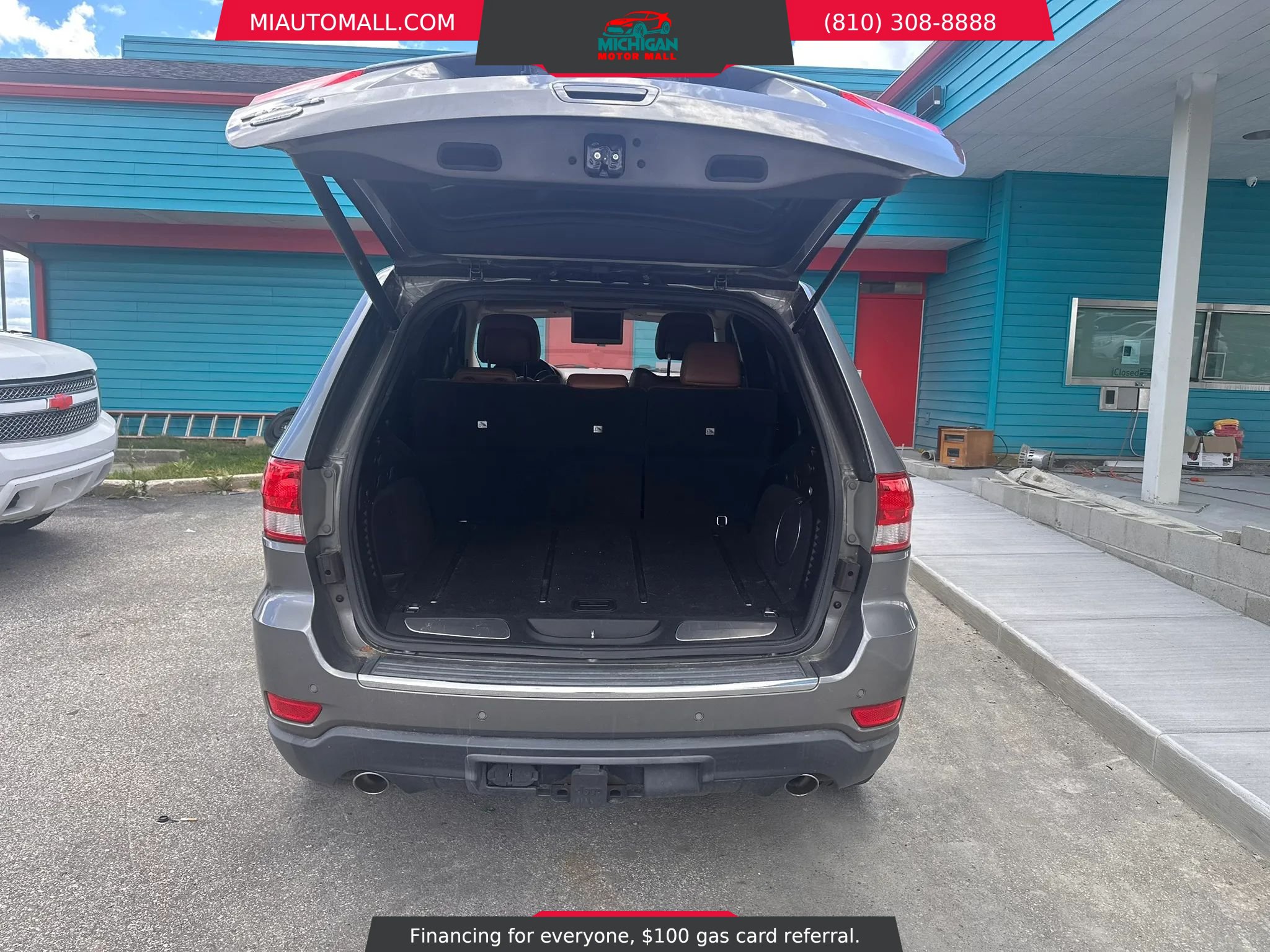 Used 2012 Jeep Grand Cherokee Overland Summit AWD/4WD image 6
