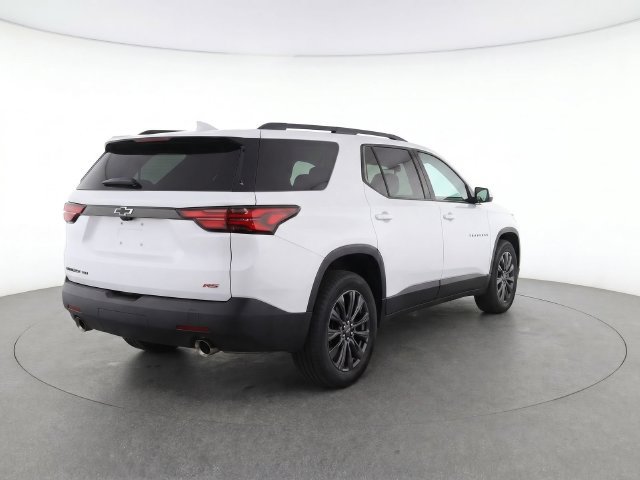 Used 2023 Chevrolet Traverse RS AWD/4WD image 3
