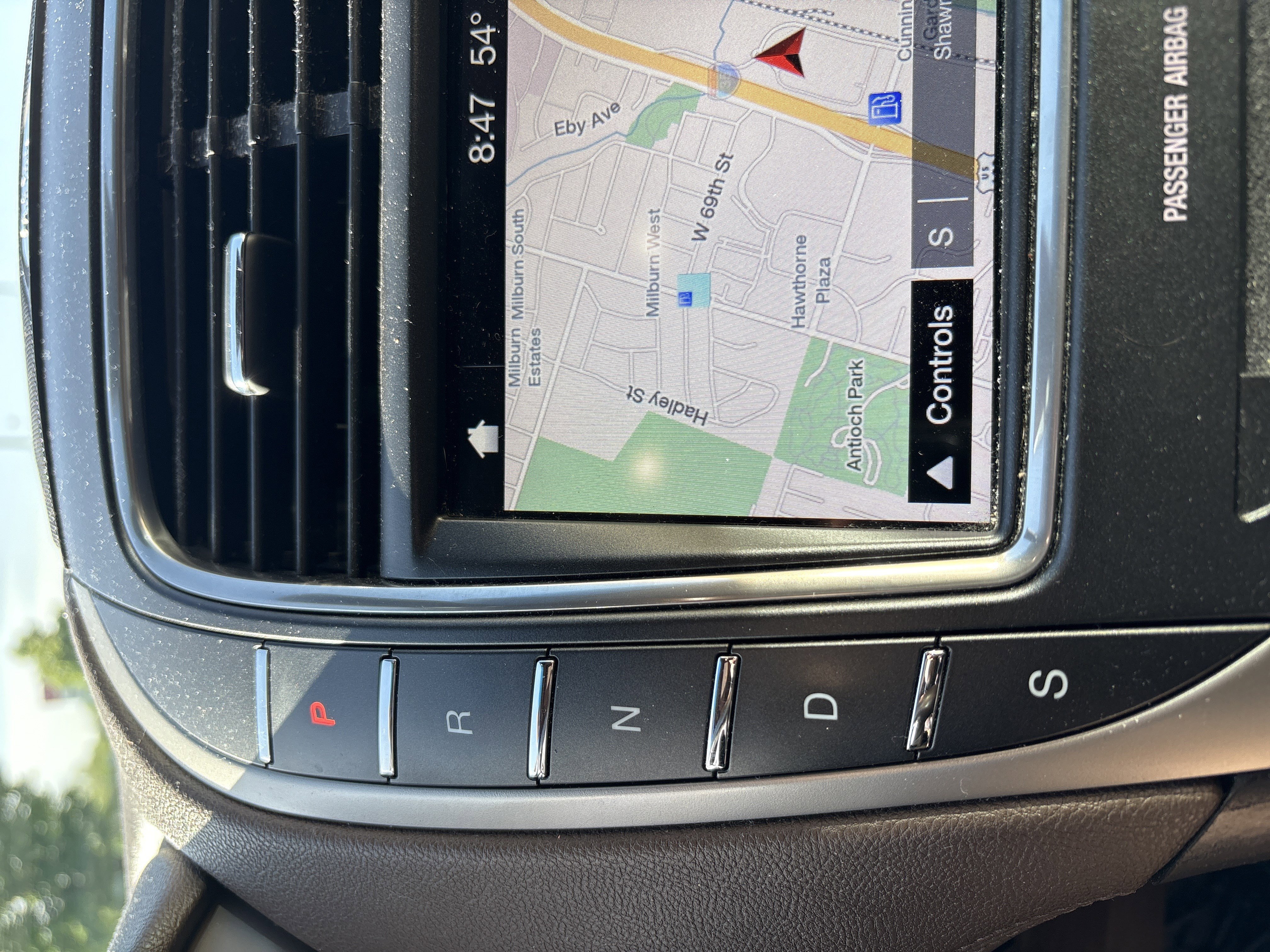 Used 2017 Lincoln MKX Reserve w/ Luxury Package AWD/4WD image 9