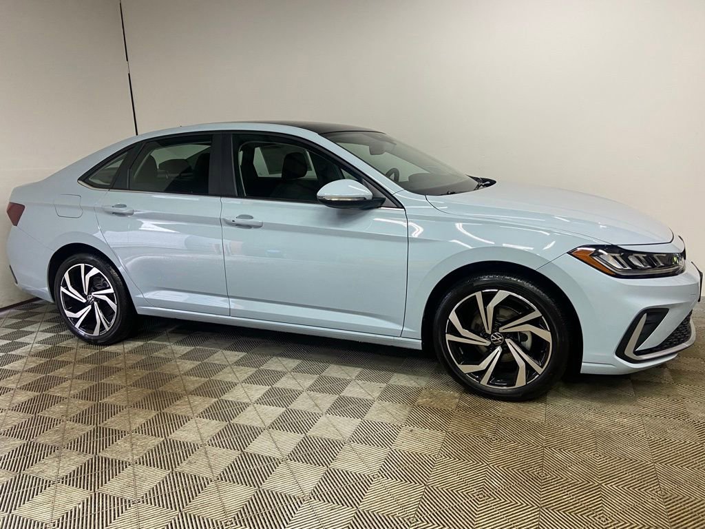 New 2026 Volkswagen Jetta SEL FWD image 3