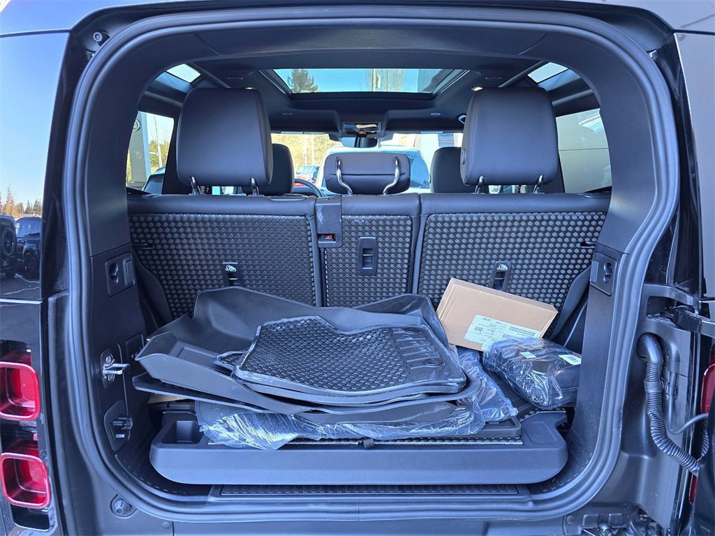 New 2025 Land Rover Defender 90 S image 25