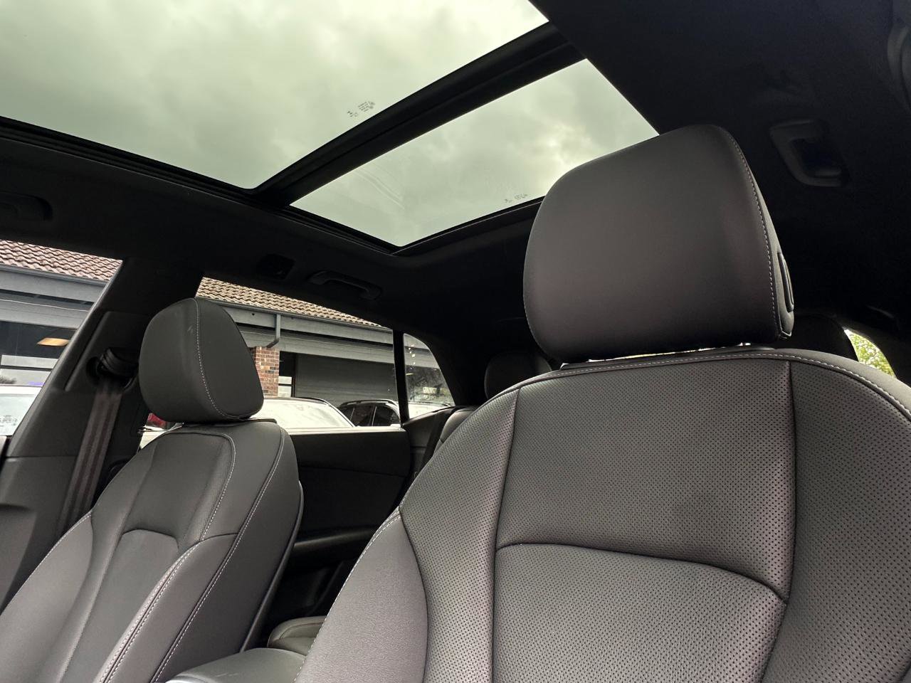 Used 2021 Audi Q8 Prestige w/ Prestige Package AWD/4WD image 26