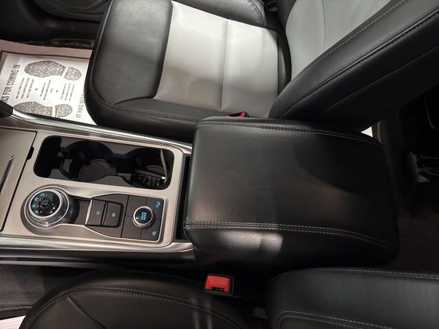 Used 2023 Ford Explorer XLT w/ Equipment Group 202A image 20