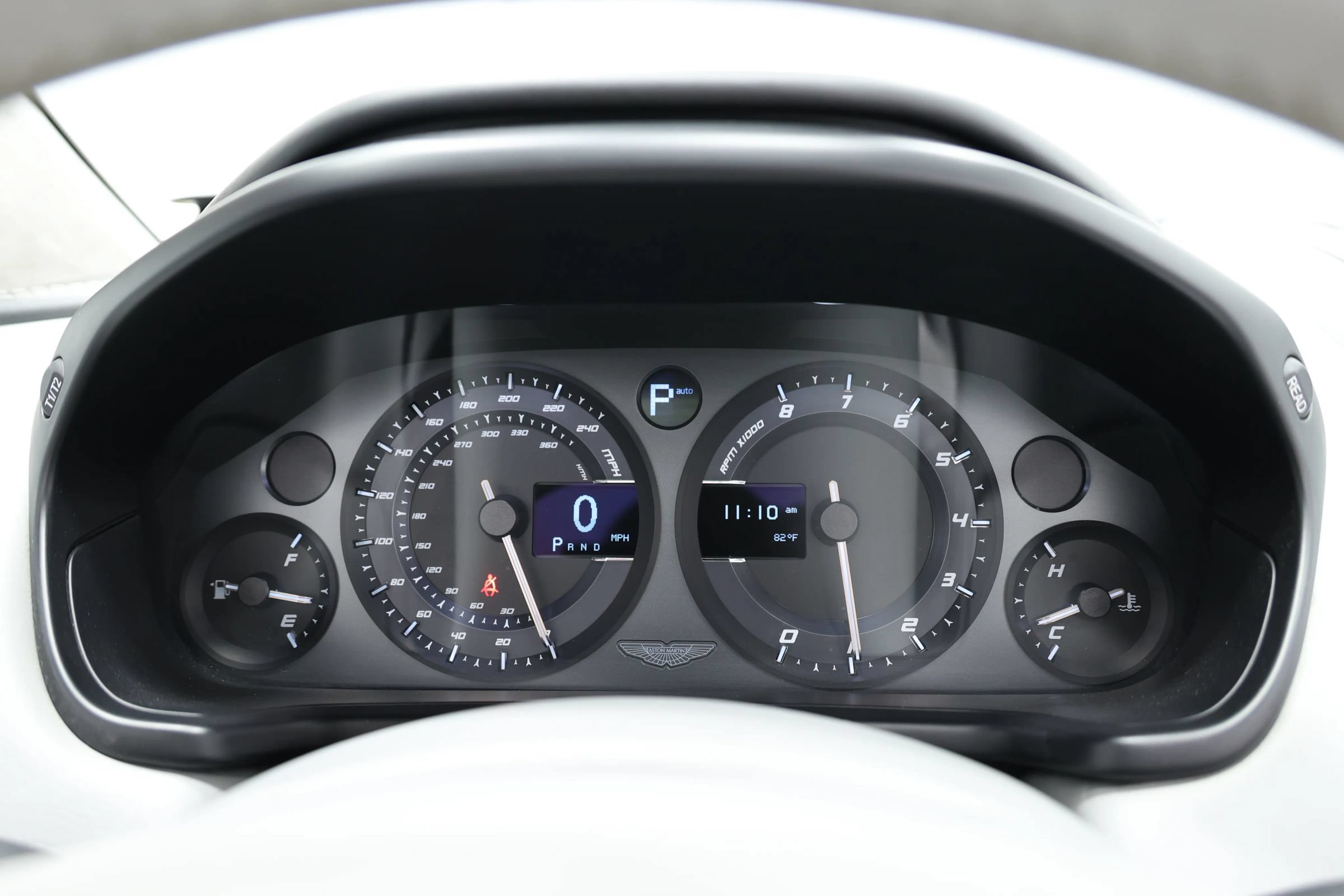 Used 2014 Aston Martin Vanquish Volante RWD image 32