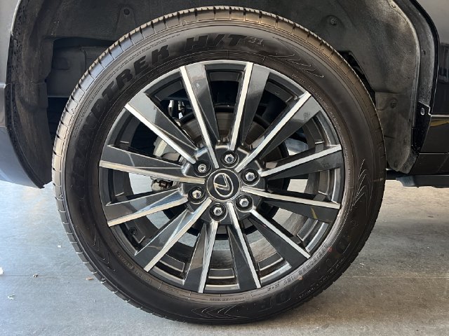 Certified 2025 Lexus GX 550 w/ Accessory Package (2T) AWD/4WD image 11