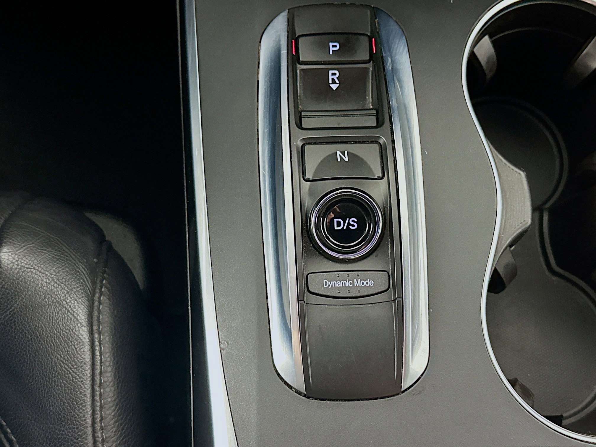 Used 2018 Acura MDX SH-AWD image 23