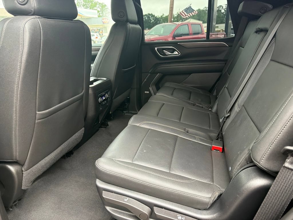 Used 2023 Chevrolet Tahoe Z71 w/ Luxury Package AWD/4WD image 9