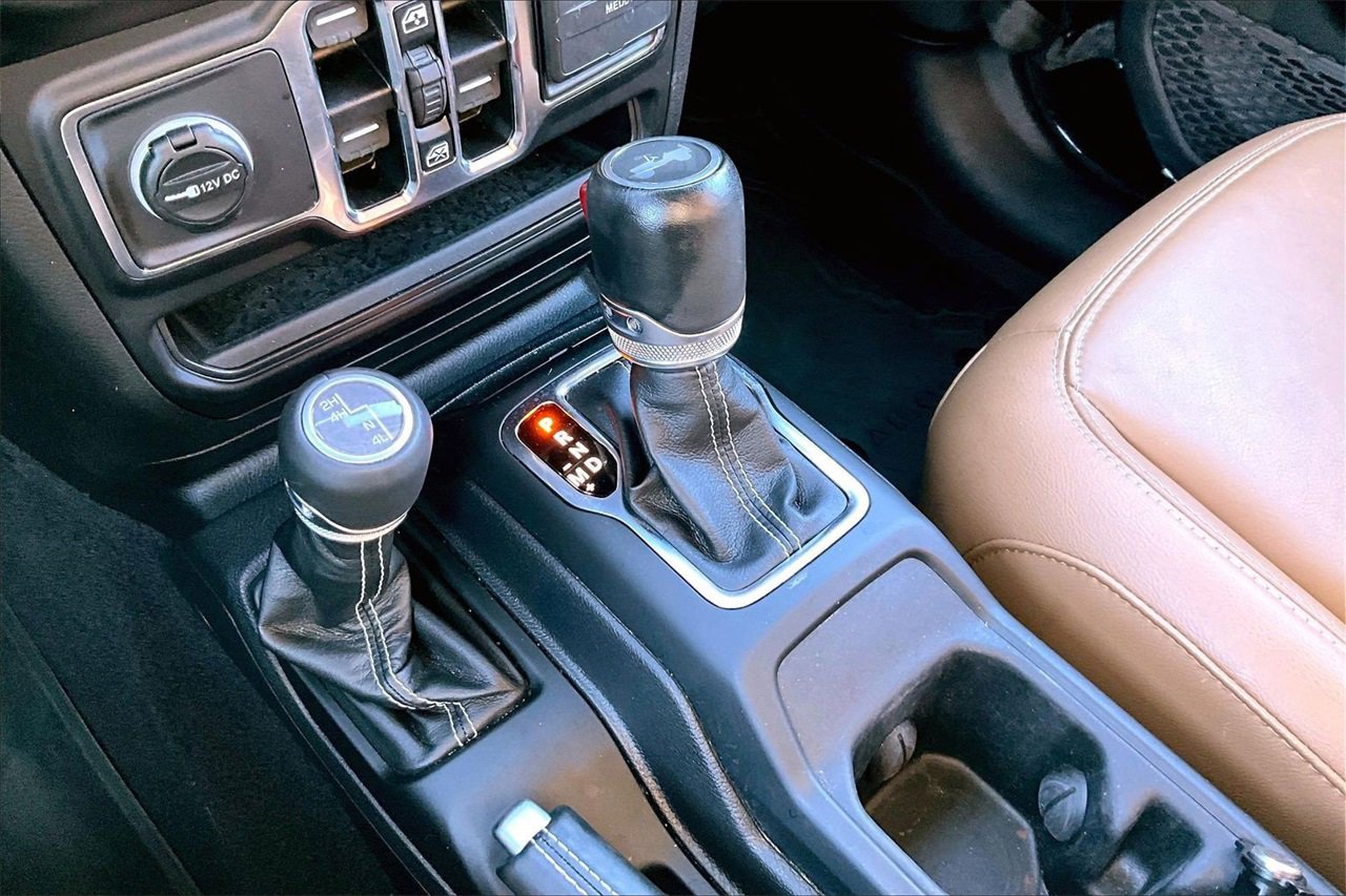 Certified 2023 Jeep Wrangler Sahara w/ Safety Group image 30