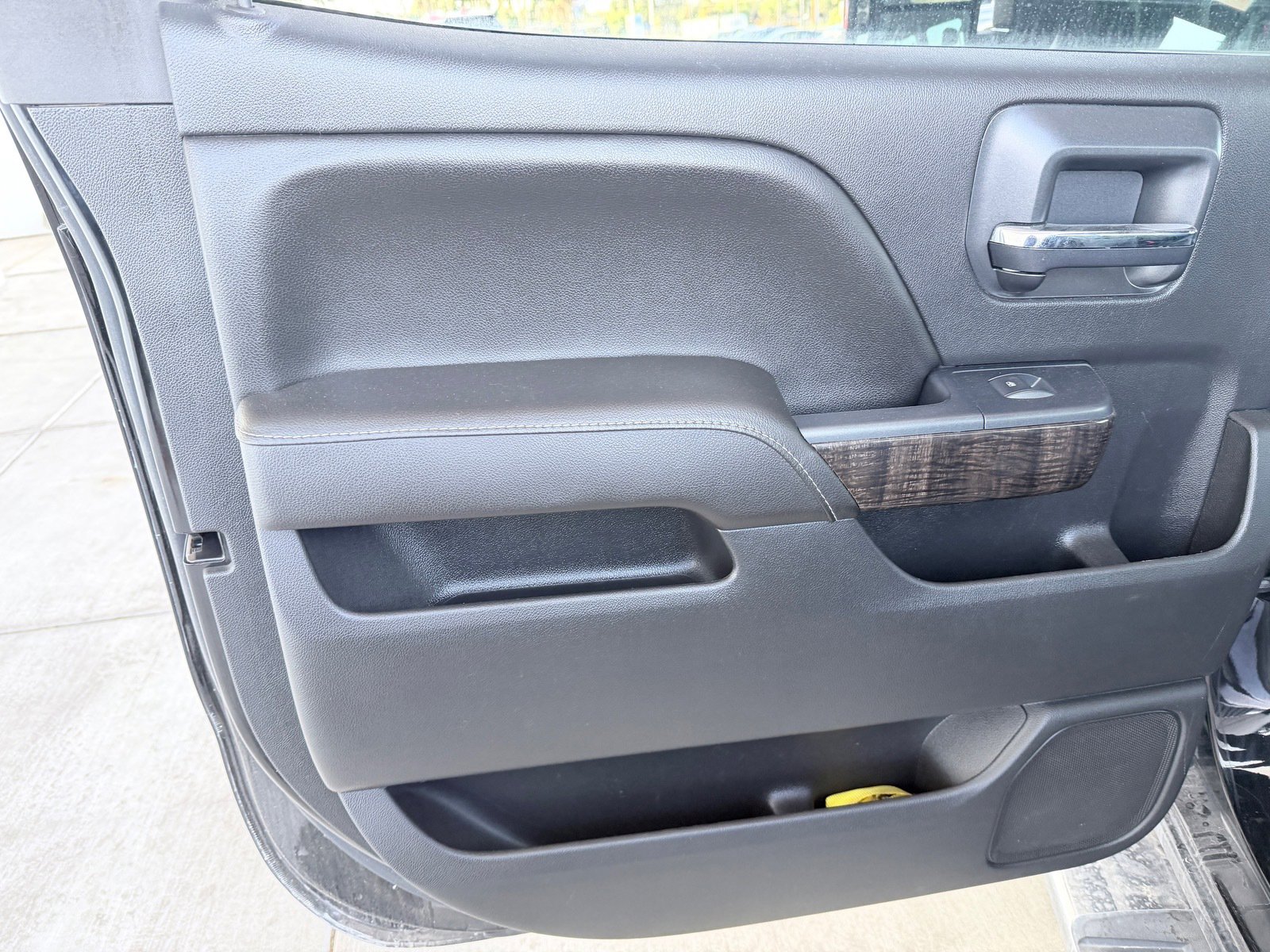 Used 2015 GMC Sierra 3500 Denali w/ Duramax Plus Package image 35