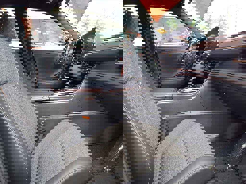 Used 2024 Toyota Crown XLE image 23