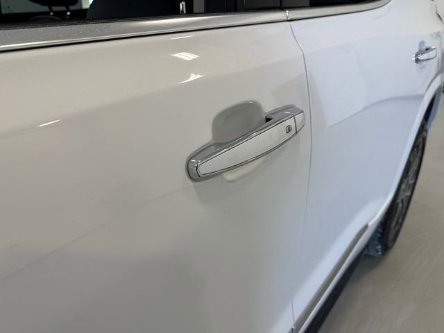 Used 2019 GMC Acadia Denali image 15